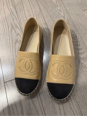CHANEL Beige Leather Espadrilles with Black Cap Toe